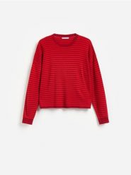 Sweter w paski - czerwony. Czerwone swetry damskie Reserved, l, bez wzorów, z dzianiny, bez kołnierzyka, bez ramiączek, bez kaptura. Za 109.99 zł.