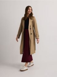 Satynowa spódnica midi - bordowy. Czerwone spódnice damskie Reserved, l, bez wzorów, z satyny, midi. W wyprzedaży za 69.99 zł.