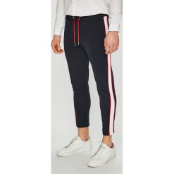 Only & Sons - Spodnie. Spodnie materiałowe męskie marki Only & Sons. Za 129.90 zł.