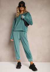 Ciemnozielony Komplet Dresowy z Weluru Luźna Bluza z Dekoltem w V i Elastyczne Spodnie z Kieszeniami Esparkia. Zielone bluzy damskie Renee, l, bez wzorów, z dresówki, bez kaptura. Za 89.99 zł.