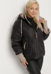 Czarna Pikowana Kurtka z Kapturem i Przedłużonym Tyłem Tulunia. Czarne kurtki damskie Born2be, plus size, z aplikacjami, z jeansu, z kapturem. Za 149.99 zł.