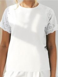 Koszulka z ażurowymi rękawami - kremowy. Białe t-shirty damskie Sinsay, l, w ażurowe wzory, bez kołnierzyka. W wyprzedaży za 17.99 zł.