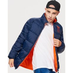 Dwustronna kurtka - Granatowy. Niebieskie kurtki męskie Cropp. W wyprzedaży za 129.99 zł.