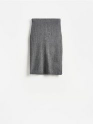 Spódnica midi - szary. Szare spódnice damskie Reserved, l, bez wzorów, z dzianiny, midi, dopasowane. Za 119.99 zł.