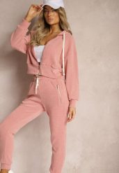 Różowy Komplet Dresowy z Dodatkiem Bawełny Spodnie z Gumką w Talii Bluza z Kapturem Sesaria. Czerwone bluzy damskie Renee, l, bez wzorów, z bawełny. Za 119.99 zł.