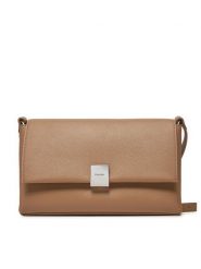 Calvin Klein Torebka Ck Plaque Medium Shoulder Bag K60K612783 Brązowy. Brązowe torebki do ręki damskie Calvin Klein, bez wzorów, ze skóry, bez dodatków. Za 309.99 zł.