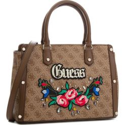 Torebka GUESS - HWSG69 92060 BROWN. Torby na ramię damskie marki Guess. W wyprzedaży za 419.00 zł.
