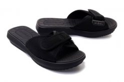 AZALEIA 18731 Lucia soft comfy TAM black AJ441, klapki damskie. Czarne klapki damskie Azaleia, bez wzorów, bez obcasa. Za 104.94 zł.