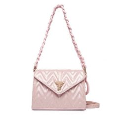 Torebka Guess. Czerwone torebki do ręki damskie Guess, z aplikacjami, klasyczne, bez dodatków. Za 289.99 zł.