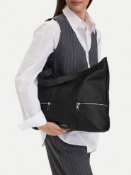 Lasocki Torebka CEO-LSK-L-012-10 Czarny. Czarne torebki do ręki damskie Lasocki, bez wzorów, ze skóry, bez dodatków. Za 199.99 zł.