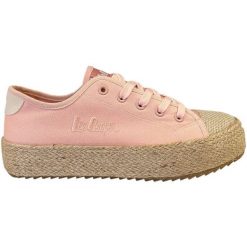 Buty Lee Cooper LCW-24-31-2190LA różowe. Czerwone trampki i tenisówki damskie bez wzorów, klasyczne, bez zapięcia. Za 155.49 zł.