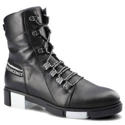 Czarne Botki Damskie Artiker Modne Buty Ocieplane. Czarne kozaki damskie Artiker, ze skóry, bez obcasa, na obcasie. Za 279.00 zł.