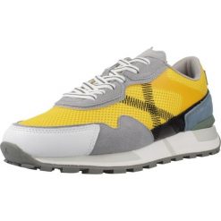 Buty MUNICH 8211019M Żółty. Żółte trekkingi męskie munich, trekkingowe. Za 431.99 zł.