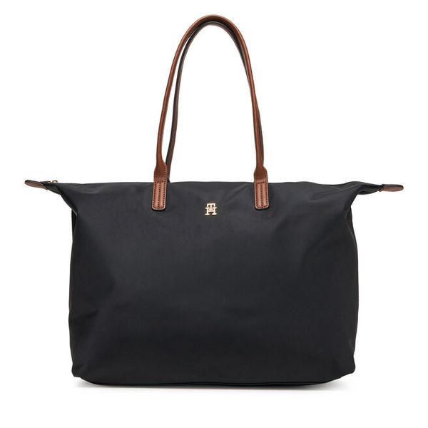 Torebka Tommy Hilfiger. Czarne torebki do ręki damskie Tommy Hilfiger, bez wzorów, klasyczne, bez dodatków. Za 421.99 zł.