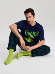 Wysokie skarpety z motywem świątecznym 2 pack Grinch - wielobarwny. Skarpety męskie Sinsay, bez wzorów. Za 15.99 zł.