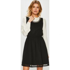 Only - Sukienka Thea. Sukienki damskie marki Only. W wyprzedaży za 59.90 zł.