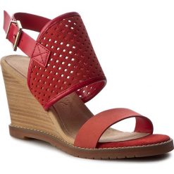 Sandały EMU AUSTRALIA - Allamanda W11384 Watermelon. Klapki damskie marki Emu Australia. W wyprzedaży za 349.00 zł.