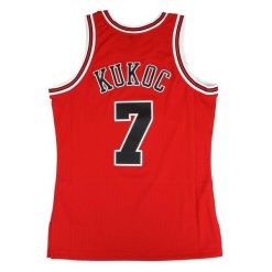 Koszulka Nba Chicago Bulls Toni Kukoc. Czarne koszulki sportowe męskie Mitchell & Ness, bez wzorów, bez kołnierzyka, bez ramiączek, do koszykówki. Za 477.50 zł.