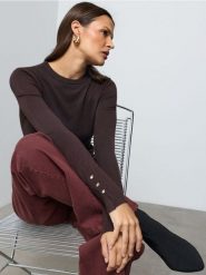 Dopasowany sweter z wiskozą - dark grey jeans. Szare swetry damskie Sinsay, l, bez wzorów, z jeansu, bez kołnierzyka, bez ramiączek, bez kaptura. Za 35.99 zł.