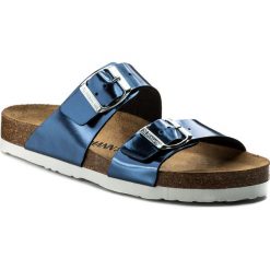 Klapki DR. BRINKMANN - 701175 Blau 5. Niebieskie klapki damskie Dr. Brinkmann, bez wzorów, z materiału, bez obcasa, bez zapięcia. W wyprzedaży za 99.00 zł.