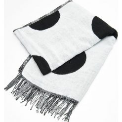 Szalik z kropki - Czarny. Czarne szaliki i chusty damskie Cropp, w kropki. W wyprzedaży za 39.99 zł.