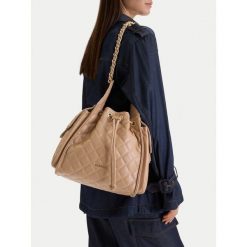 Torebka Badura. Brązowe torebki do ręki damskie Badura, bez wzorów, klasyczne, bez dodatków. Za 299.99 zł.