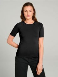 Koszulka z raglanowymi rękawami - czarny. Czarne t-shirty damskie Sinsay, l, bez wzorów, z bawełny, bez kołnierzyka. W wyprzedaży za 7.99 zł.