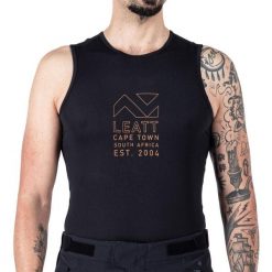 Koszulka rowerowa base layer LEATT Shirt Sleeveless Base. Czarne koszulki sportowe męskie LEATT, bez wzorów, bez kołnierzyka, bez ramiączek, rowerowe. Za 219.00 zł.