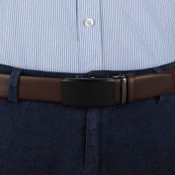 Pasek męski skórzany 3,5 cm klamra automatyczna Beltimore brązowy 02-593 : Kolory - brązowy, beżowy, Rozmiar pasków - r.110-125 cm. Brązowe paski damskie bez wzorów, ze skóry, wizytowe. Za 64.99 zł.