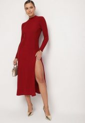 Bordowa Sukienka z Wiskozą Ozdobiona Brokatem w Eleganckim Stylu Werirra. Czerwone sukienki damskie Born2be, na zimę, l, bez wzorów, z materiału, eleganckie, bez kołnierzyka, bez ramiączek, maxi. Za 149.99 zł.