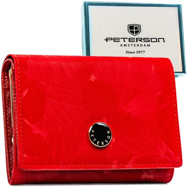 Poziomy, czerwony portfel damski ze skóry naturalnej i ekologicznej Peterson PTN PS445-MLF. Czerwone portfele damskie Peterson, z aplikacjami, ze skóry. Za 89.99 zł.