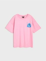 Bawełniana koszulka z nadrukiem Stitch - różowy. Czerwone t-shirty damskie Sinsay, l, bez wzorów, z bawełny, bez kołnierzyka. Za 39.99 zł.