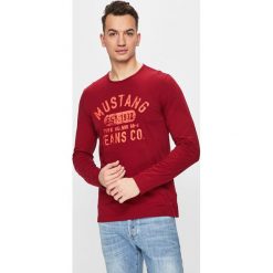 Mustang - Longsleeve. Brązowe bluzki z długim rękawem męskie Mustang, m, bez wzorów, z bawełny, bez kołnierzyka. W wyprzedaży za 49.90 zł.