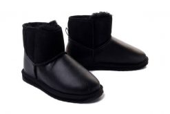EMU AUSTRALIA W12926 Alison black, botki damskie. Czarne botki damskie Emu Australia, na zimę, z wełny, bez obcasa, bez zapięcia. Za 769.90 zł.