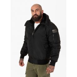 Kurtka zimowa męska Pitbull z kapturem Beejay II. Zielone kurtki męskie PITBULL, na zimę, m, bez wzorów, z kapturem. W wyprzedaży za 349.00 zł.