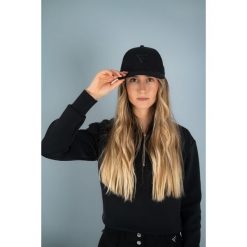 Czapka golfowa Merion – Regulowana, oddychająca, lekka, ochrona UV. Czarne czapki i kapelusze damskie FLAIRWAY GOLF, bez wzorów, sportowe. Za 106.00 zł.
