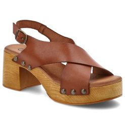 Sandały damskie HEE, na klocku skórzane licowe na sprzączkę, brązowe, 25352. Brązowe sandały damskie Hee, bez wzorów, z jeansu, bez obcasa, na obcasie, bez zapięcia. Za 229.00 zł.
