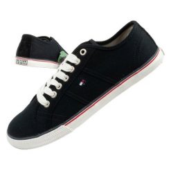 Buty Tommy Hilfiger FM56816983 czarne. Czarne trampki męskie bez wzorów, z gumy, klasyczne, bez zapięcia. Za 310.47 zł.