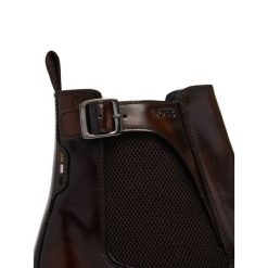 Sztyblety BOSS. Brązowe botki męskie Boss, bez wzorów, bez zapięcia. Za 1,249.00 zł.