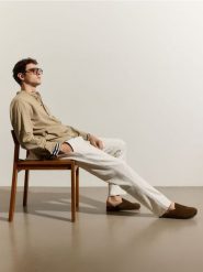 Spodnie chino slim z lnem - biały. Białe spodnie materiałowe męskie Reserved, l, bez wzorów, z bawełny. Za 159.99 zł.