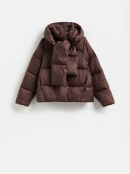 Pikowana kurtka z wiązaniem - ciemnobrązowy. Brązowe kurtki damskie Reserved, l, bez wzorów, z tkaniny, bez kaptura. Za 299.99 zł.