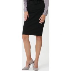 Czarna Spódnica Crystal Eyes. Czarne spódnice damskie Born2be, bez wzorów, z dzianiny, z podwyższonym stanem, midi, dopasowane. Za 69.99 zł.