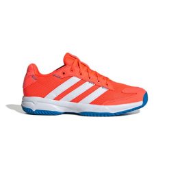 Buty halowe adidas Stabil. Białe buty sportowe męskie Adidas, bez zapięcia, do piłki ręcznej. W wyprzedaży za 292.00 zł.
