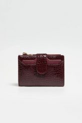 Portfel w zwierzęcy wzór burgundowy. Czerwone portfele damskie MOODO, bez wzorów, z poliesteru. Za 59.99 zł.