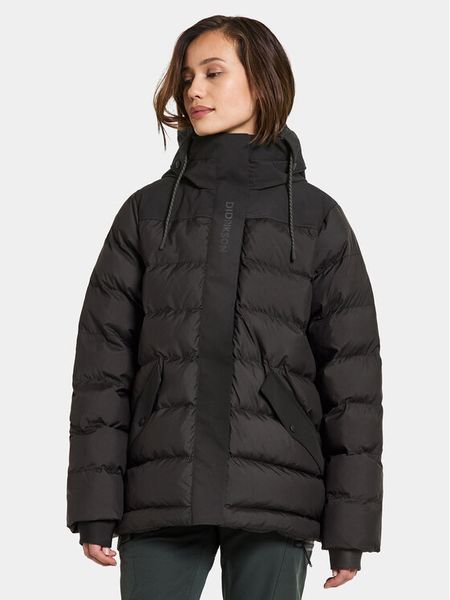 Didriksons Kurtka zimowa Filippa Wns Jkt 2 504834 Czarny Regular Fit. Czarne kurtki damskie Didriksons, na zimę, bez wzorów, z syntetyku, bez kaptura. Za 989.99 zł.