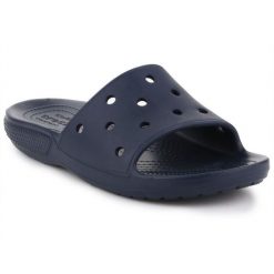 Klapki Crocs Classic Slide M 206121-410 granatowe niebieskie. Niebieskie klapki męskie z materiału. Za 239.37 zł.