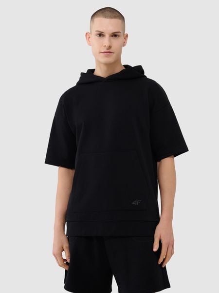 4F Bluza z krótkim rękawem z kapturem męska - czarna L. Czarne bluzy męskie 4f, l, bez wzorów, z bawełny, z kapturem. W wyprzedaży za 79.99 zł.