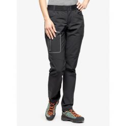 Spodnie softshell damskie Peak Performance Light SS Scale Pants. Czarne spodnie sportowe damskie Peak Performance, l, bez wzorów, z softshellu, trekkingowe. Za 529.99 zł.