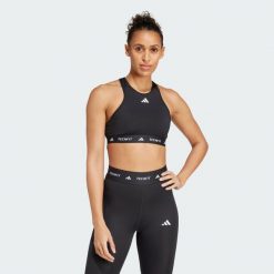 Biustonosz Techfit Medium-Support High-Neck. Szare obuwie sportowe damskie Adidas, bez wzorów, z materiału, na fitness i siłownię. Za 229.00 zł.