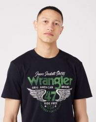 MESKA KOSZULKA WRANGLER AMERICANA TEE BLACK 112320782. Czarne t-shirty męskie Wrangler, l, bez wzorów, bez kołnierzyka. Za 79.99 zł.